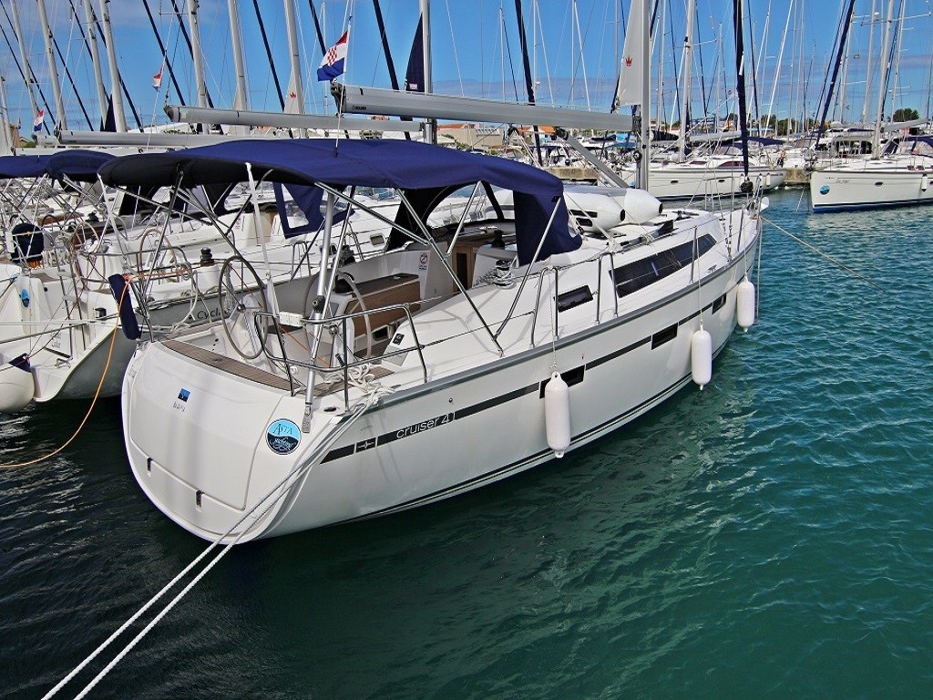 Yacht BAVARIA - Cruiser 41 "Rebecca"