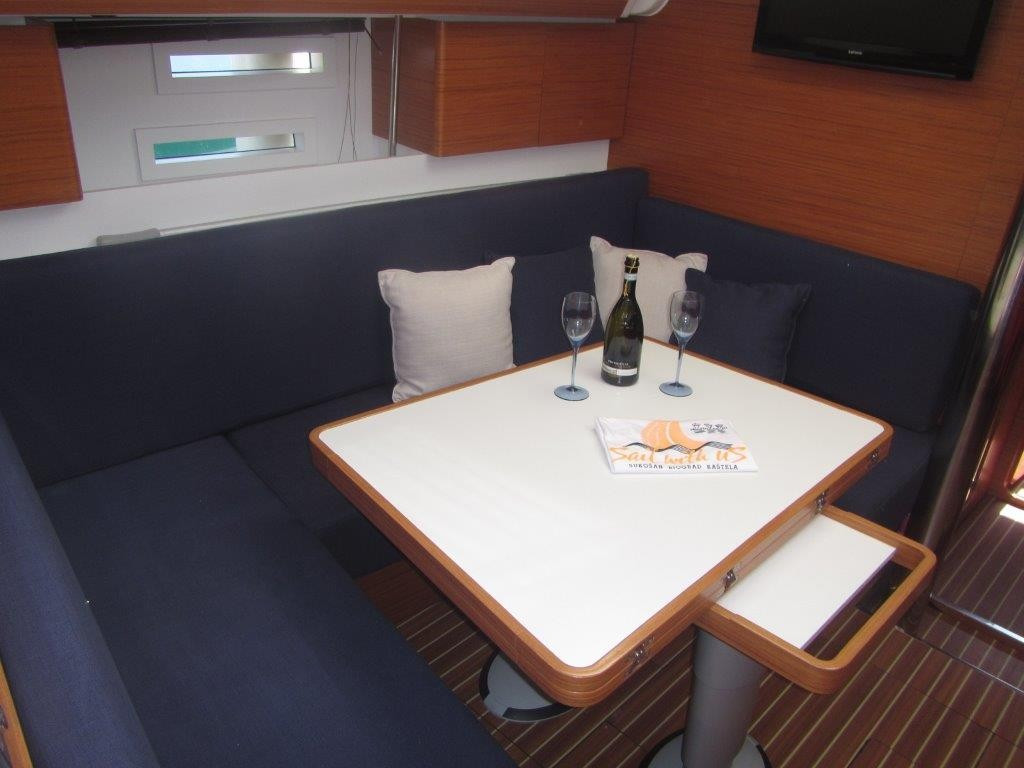 Yacht ELAN - 444 Impression "Elixir"