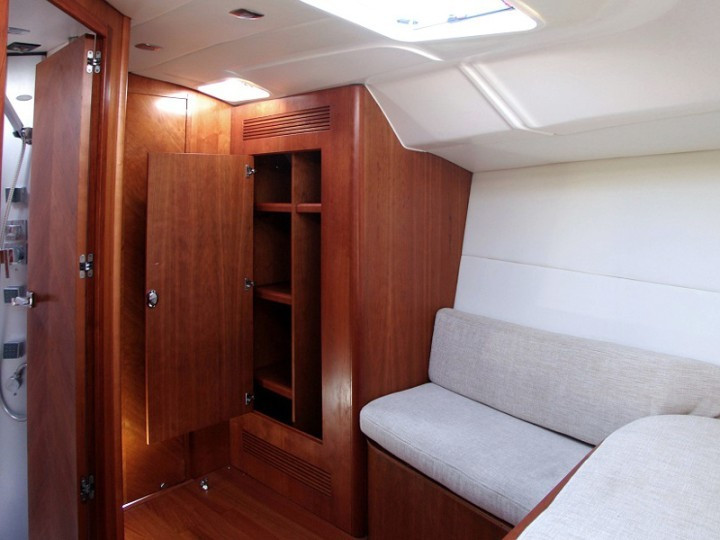 Yacht TRIPLAST - Eminence 40 "White Dreams"