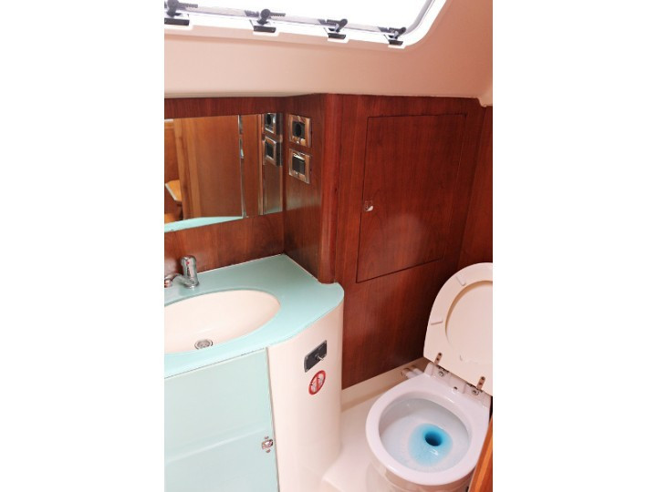 Yacht TRIPLAST - Eminence 40 "White Dreams"