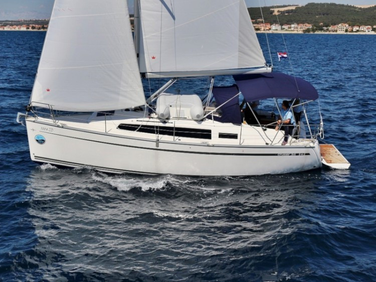 Yacht BAVARIA - Cruiser 34 "Vita"