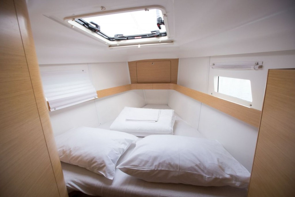 Yacht ELAN - 444 Impression "Živa"