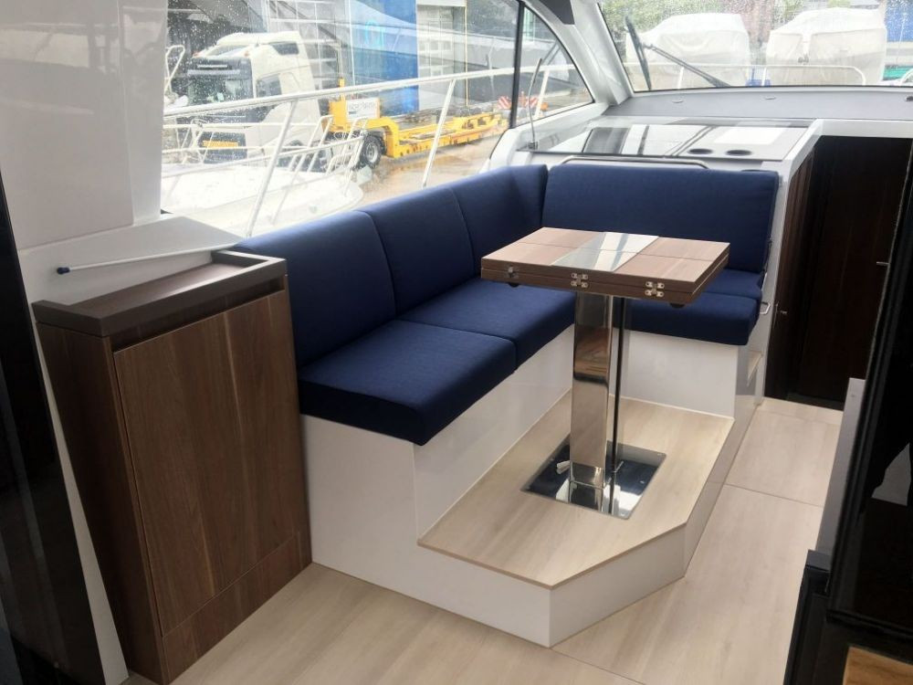 Yacht SEALINE - C390 "Ecstasea"