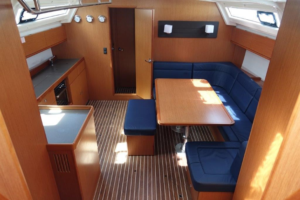 Yacht BAVARIA - Cruiser 46 "Dione"