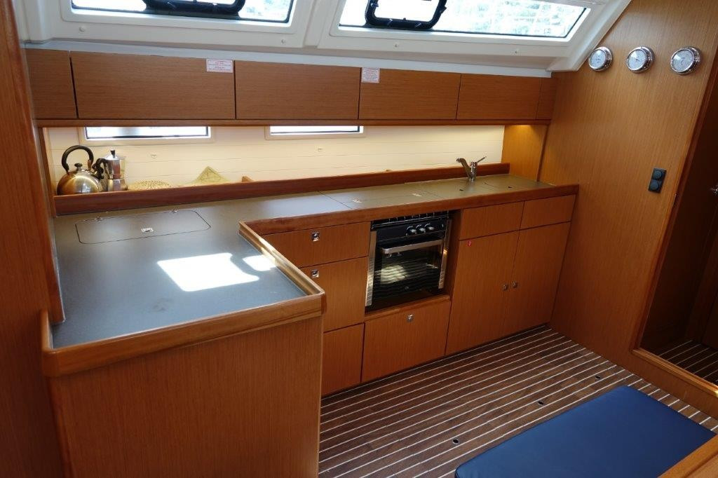 Yacht BAVARIA - Cruiser 46 "Dione"