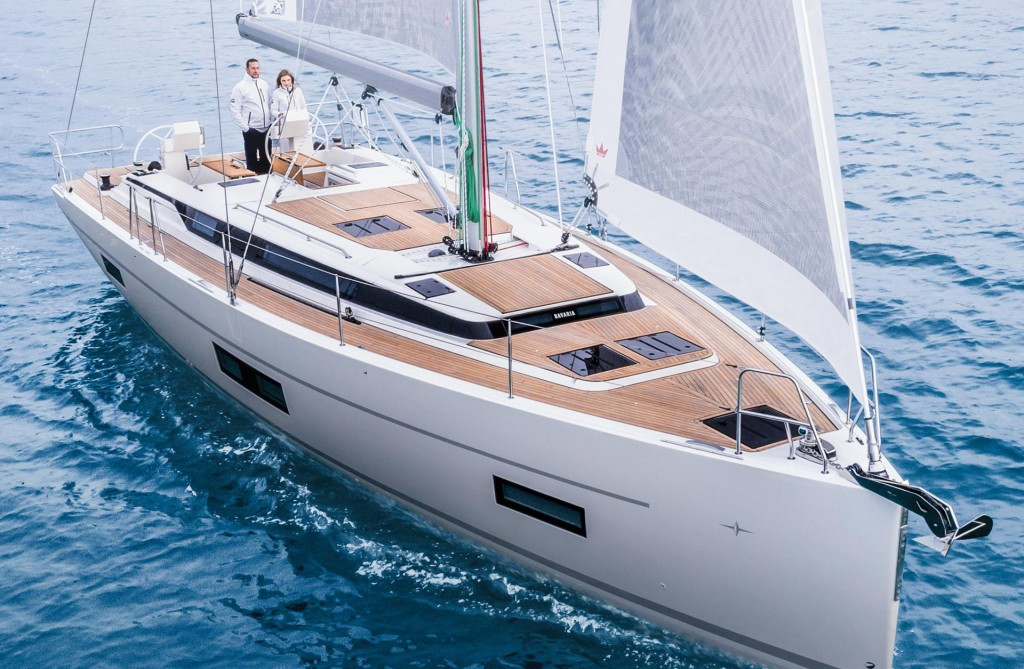 Yacht BAVARIA - C45 Holiday "Indigo"