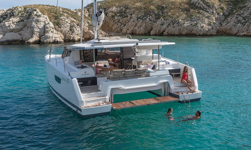 Yacht FOUNTAINE PAJOT - Astrea 42 Quatuor "Rosual Mar"