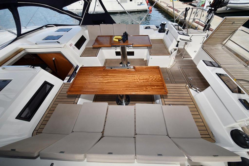 Yacht BAVARIA - C57 Holiday "Recovery"