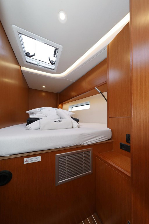 Yacht BAVARIA - C57 Holiday "Recovery"