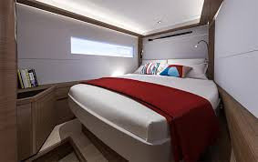 Yacht LAGOON - 46 "Barbarella III"