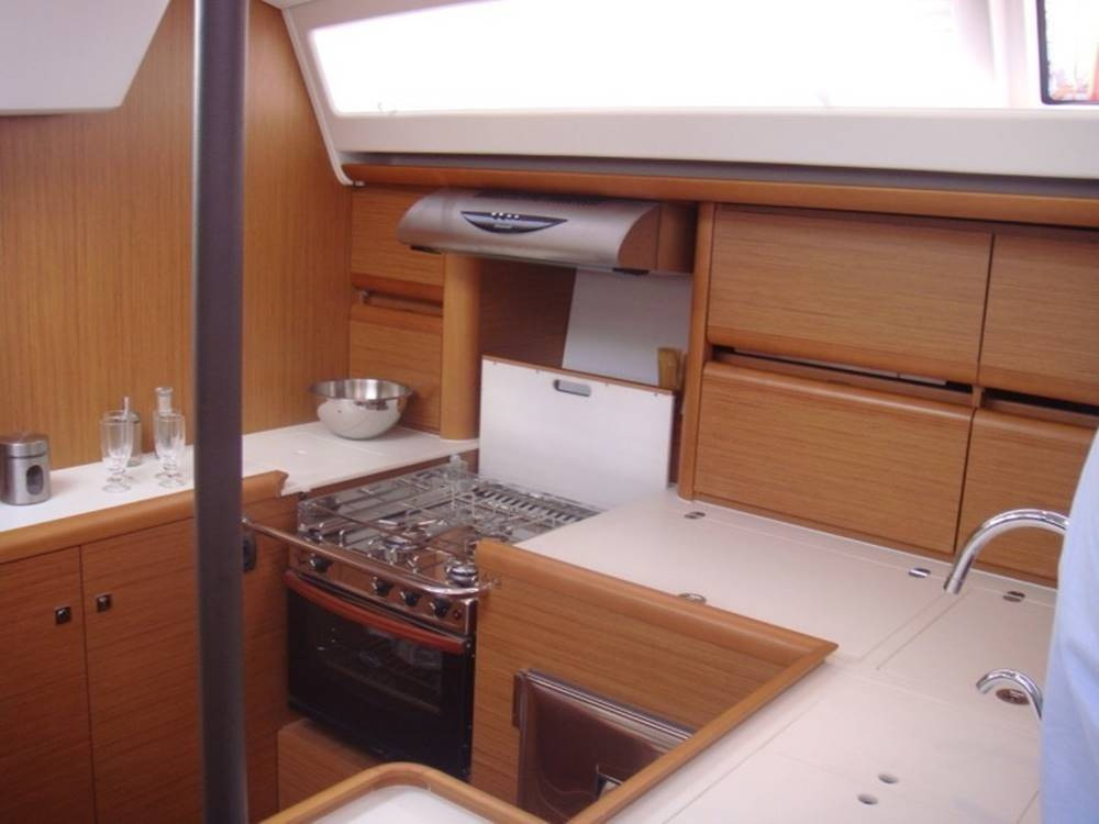 Yacht JEANNEAU - 57 "Champagne"