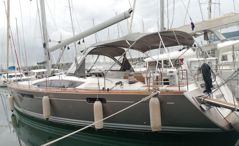 Yacht JEANNEAU - 57 "Champagne"