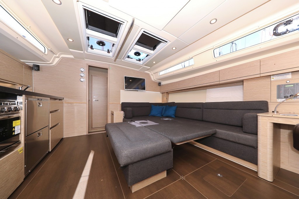 Yacht HANSE - 508 "Attraction"