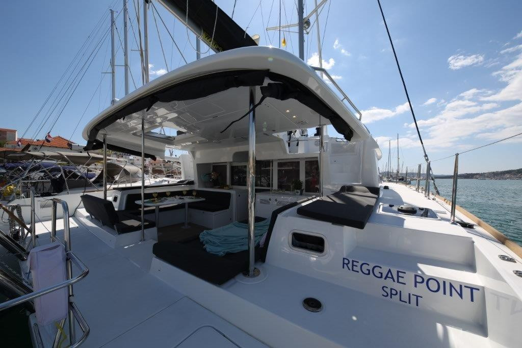 Yacht LAGOON - 450 F "Reggae Point"