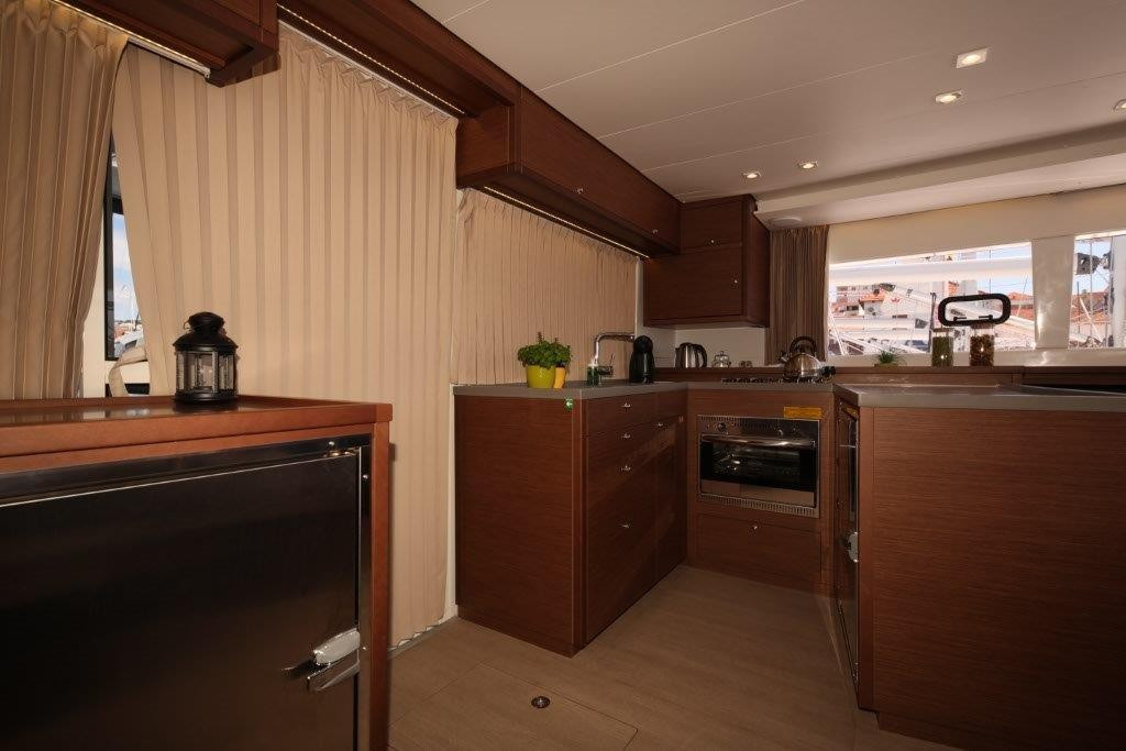 Yacht LAGOON - 450 F "Reggae Point"