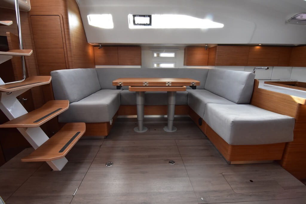 Yacht ELAN - Impression 50 "Cupcake"