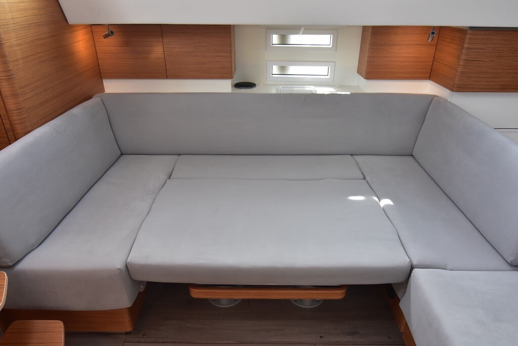 Yacht ELAN - Impression 50 "Cupcake"