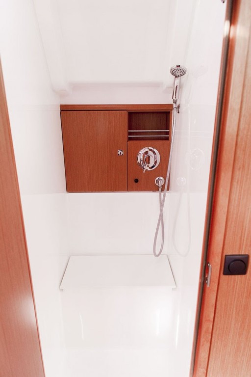 Yacht BAVARIA - Cruiser 51 "Navarino"