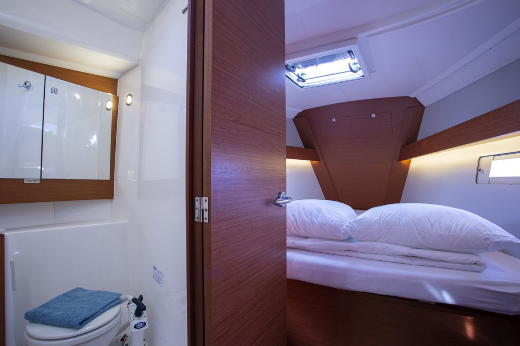 Yacht DUFOUR - 412 Grand Large "Eva"