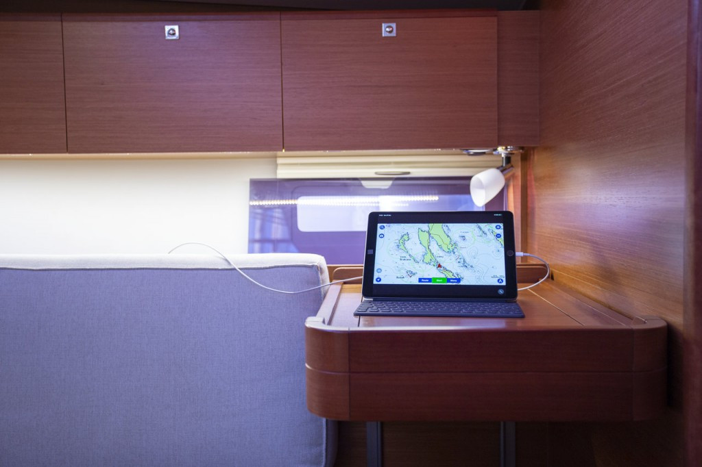 Yacht DUFOUR - 360 Grand Large "Vanila"