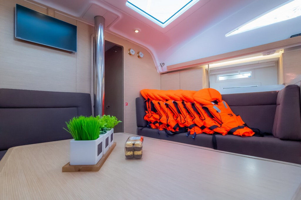 Yacht ELAN - Impression 45 "Amiya"