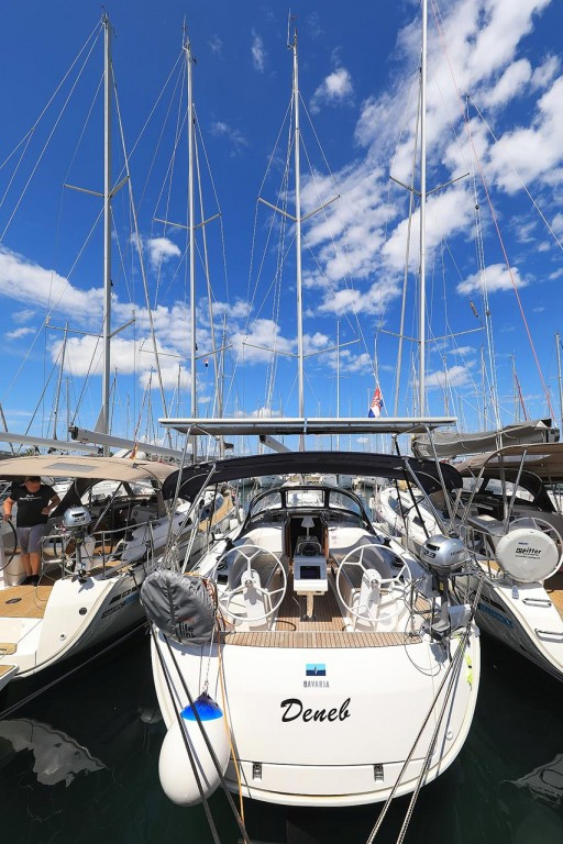 Yacht BAVARIA - Cruiser 34 "Deneb"