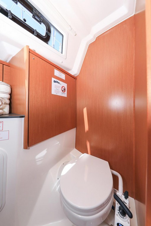 Yacht BAVARIA - Cruiser 34 "Deneb"