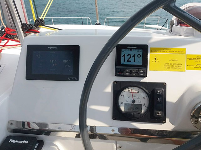 Yacht CATANA - Bali 4.1 "Sjohus"