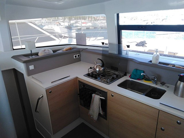 Yacht CATANA - Bali 4.1 "Sjohus"