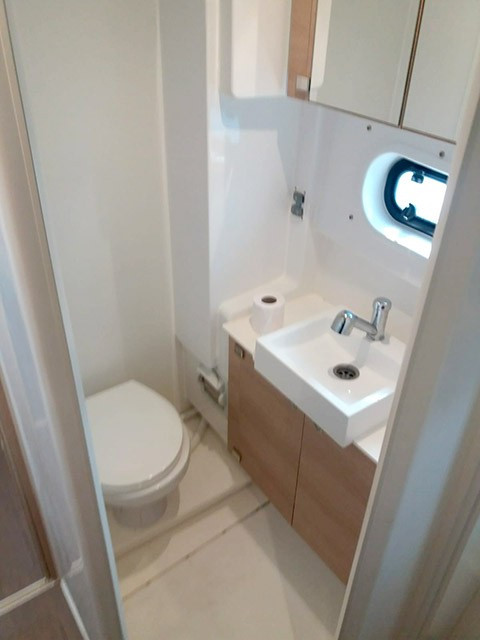 Yacht CATANA - Bali 4.1 "Sjohus"