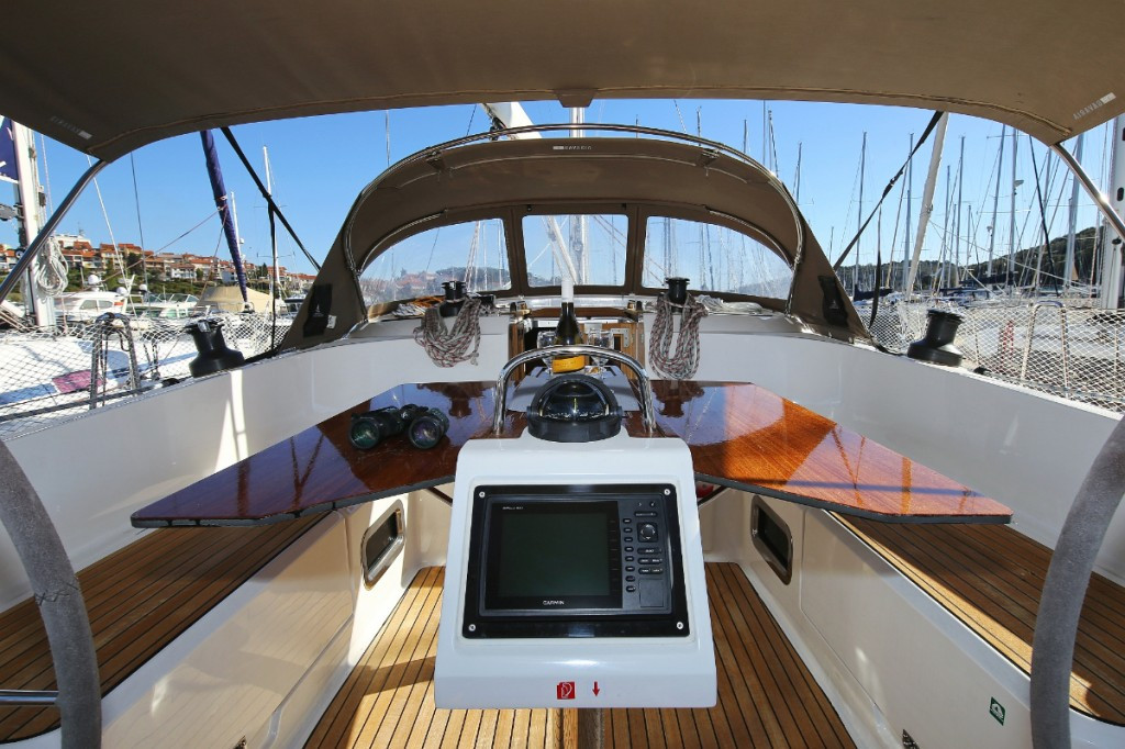 Yacht BAVARIA - Cruiser 46 "Viribus Unitis"