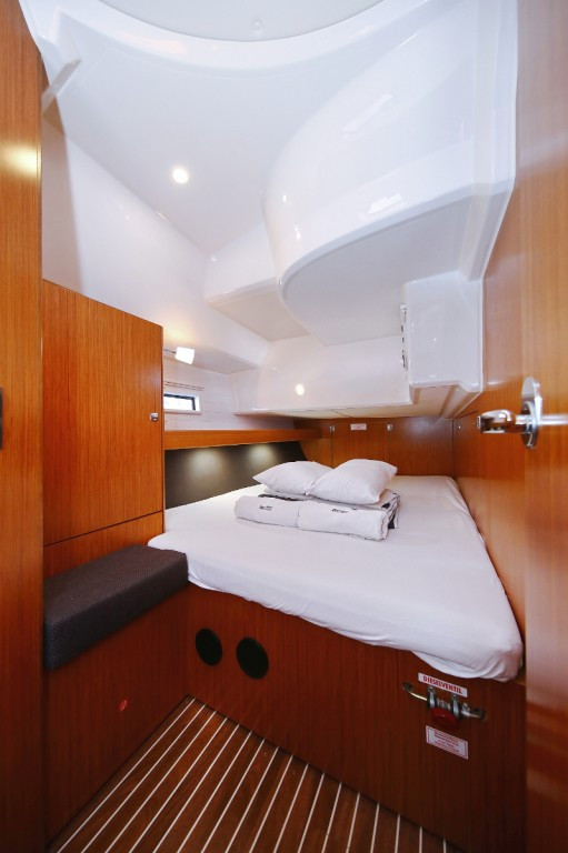 Yacht BAVARIA - Cruiser 46 "Viribus Unitis"