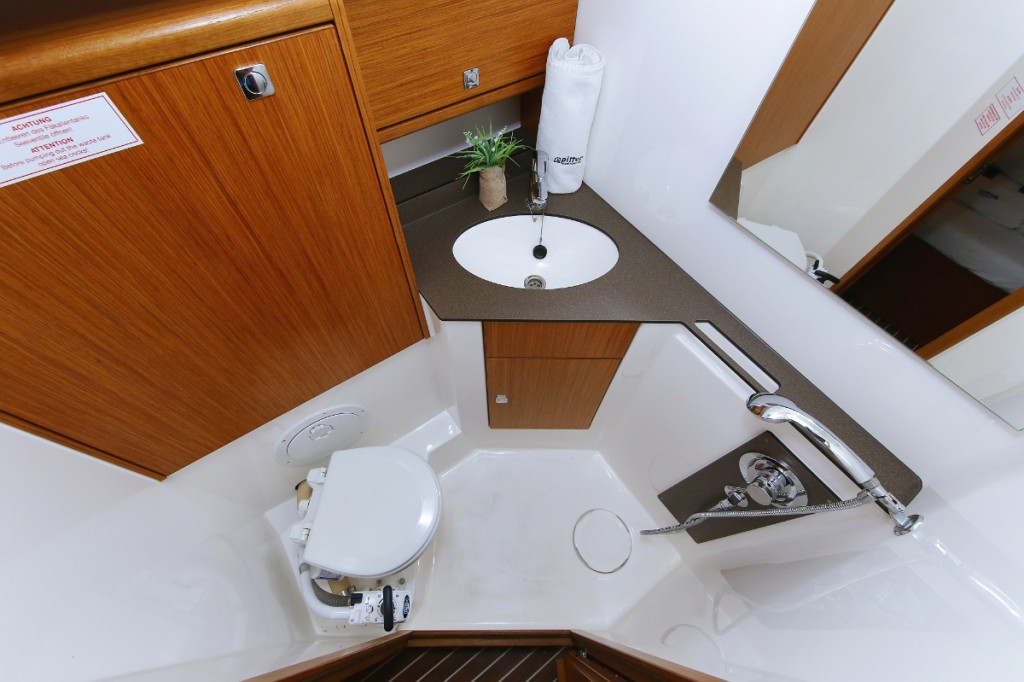 Yacht BAVARIA - Cruiser 46 "Viribus Unitis"