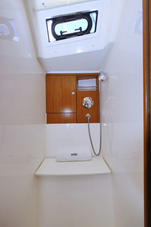 Yacht BAVARIA - Cruiser 46 "Viribus Unitis"