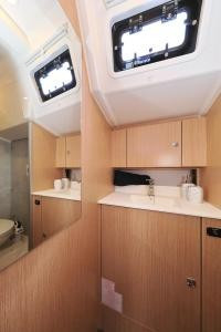 Yacht BAVARIA - C38 "Ghost"