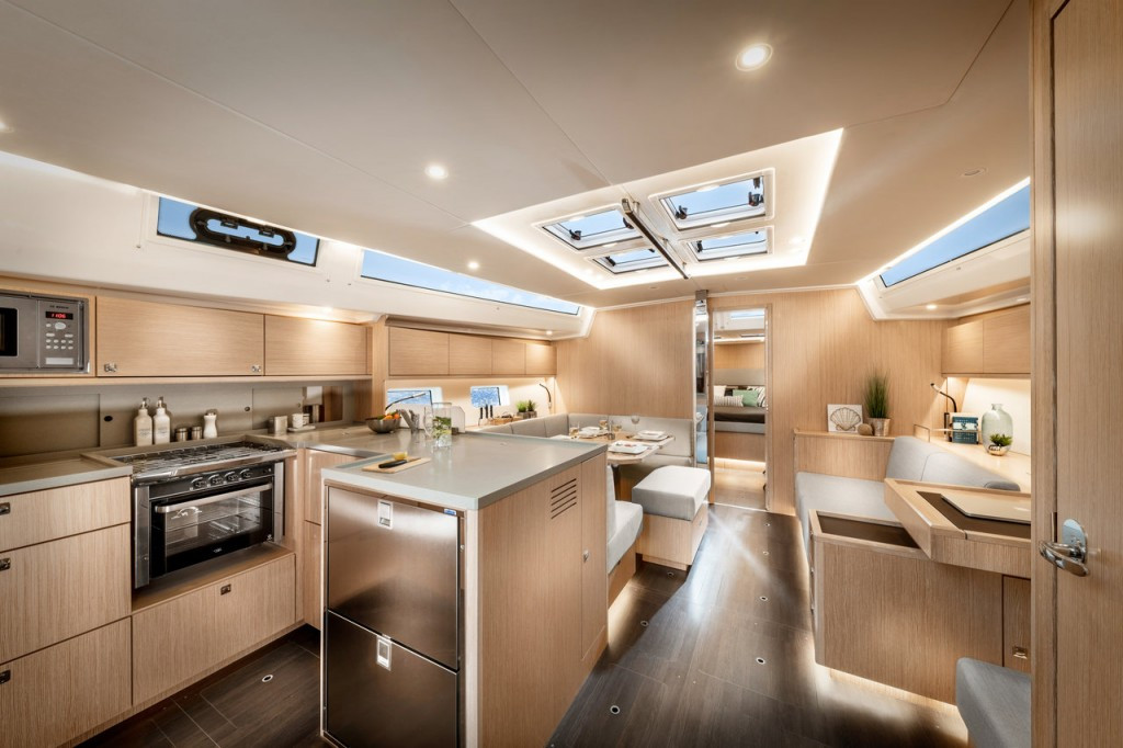 Yacht BAVARIA - C50 Style "Size Matters"