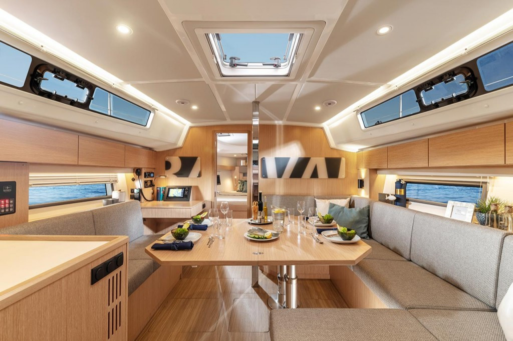 Yacht BAVARIA - C42 Style "Leya"