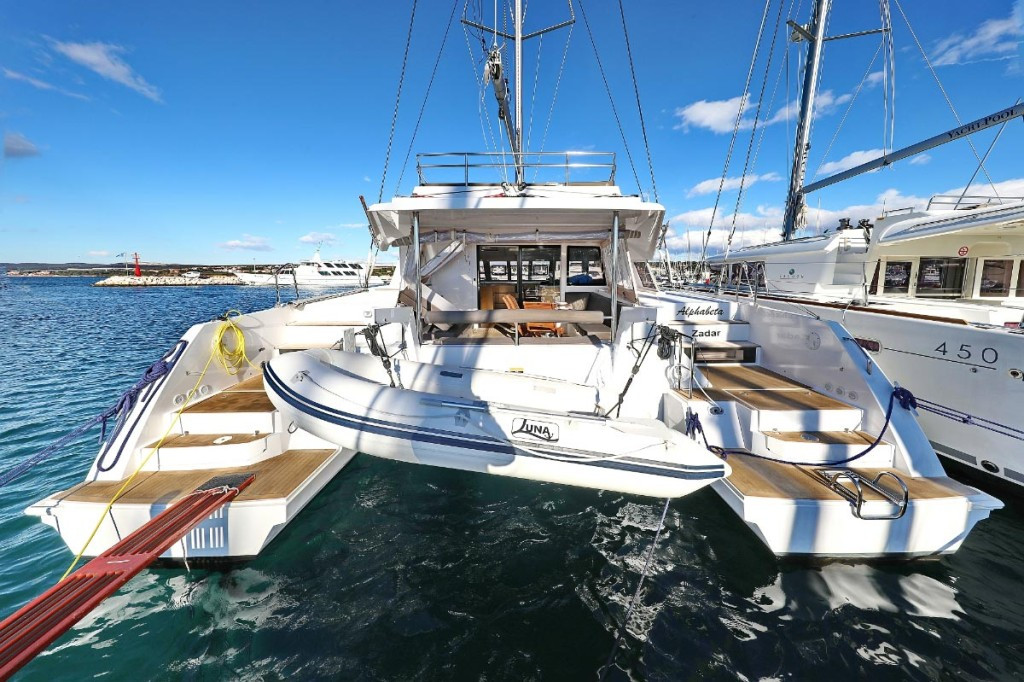 Yacht NAUTITECH - 46 fly "Alphabeta"