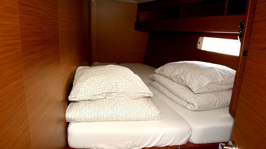 Yacht JEANNEAU - Sun Odyssey 479 "Vencel"