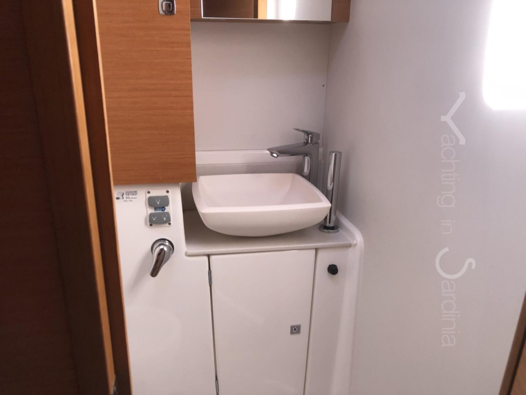 Yacht DUFOUR - 56 Exclusive "Silente"