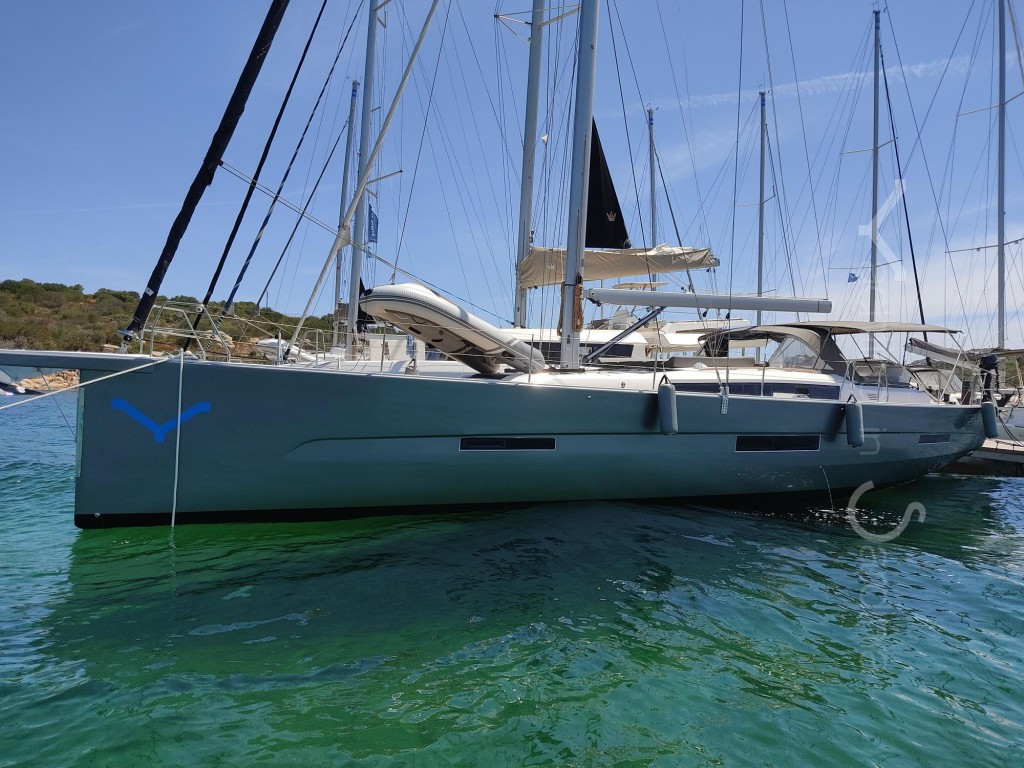 Yacht DUFOUR - 56 Exclusive "Silente"