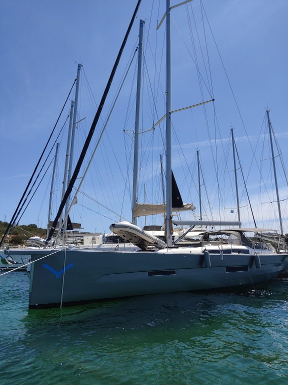 Yacht DUFOUR - 56 Exclusive "Silente"