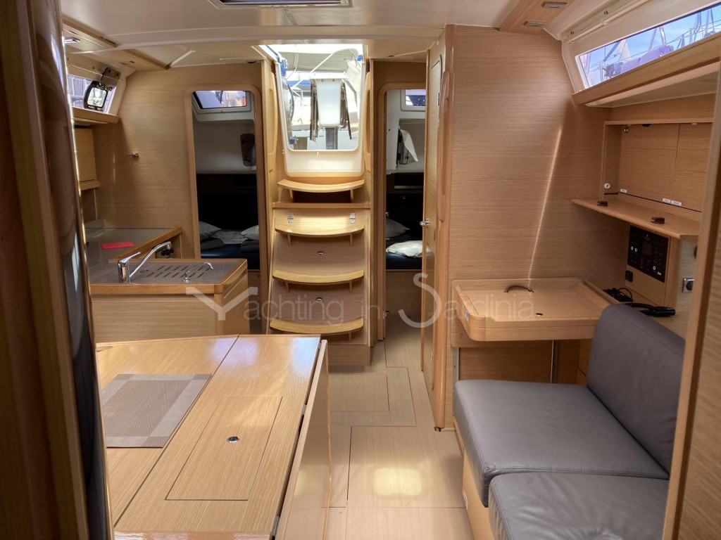 Yacht DUFOUR - 390 Grand Large "Molesta"