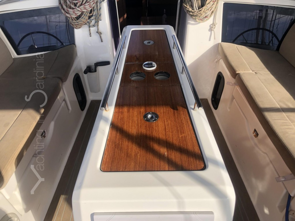 Yacht DUFOUR - 390 Grand Large "Molesta"