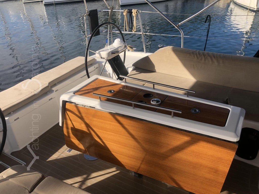 Yacht DUFOUR - 390 Grand Large "Molesta"