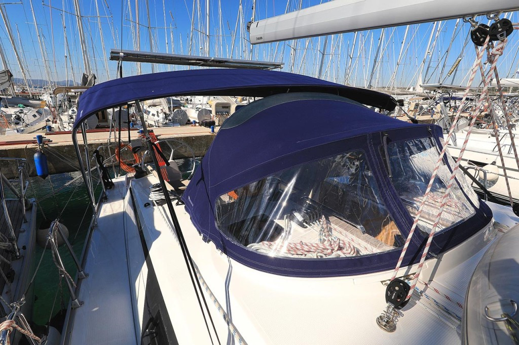 Yacht BAVARIA - Cruiser 46 "Sirius"