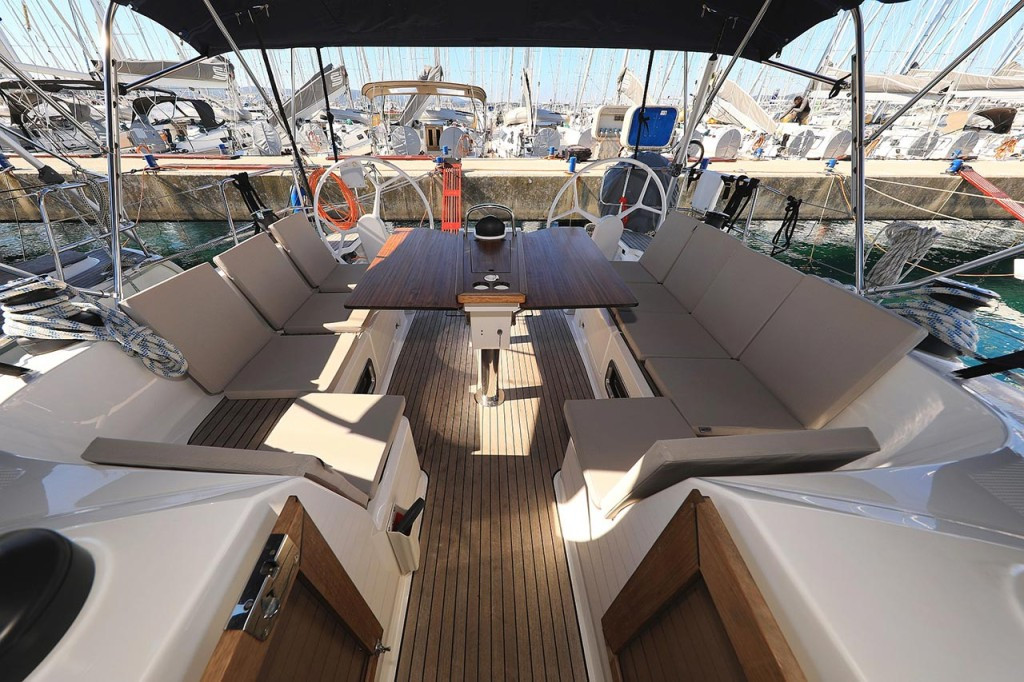 Yacht BAVARIA - Cruiser 46 "Sirius"