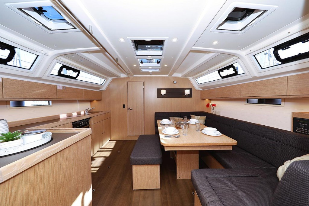 Yacht BAVARIA - Cruiser 46 "Sirius"