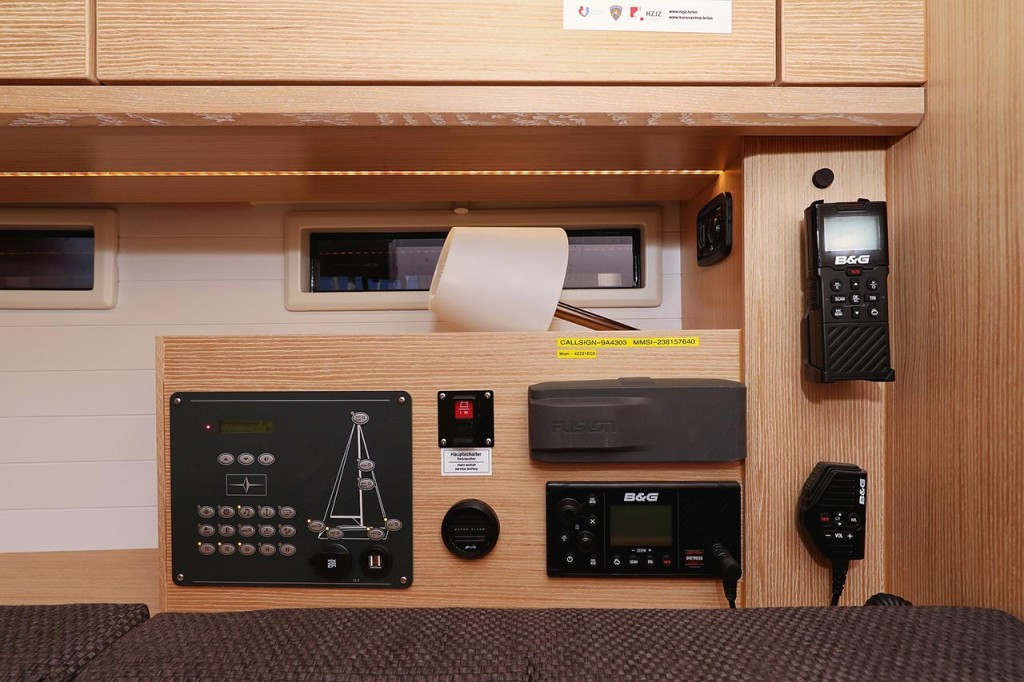 Yacht BAVARIA - Cruiser 46 "Sirius"