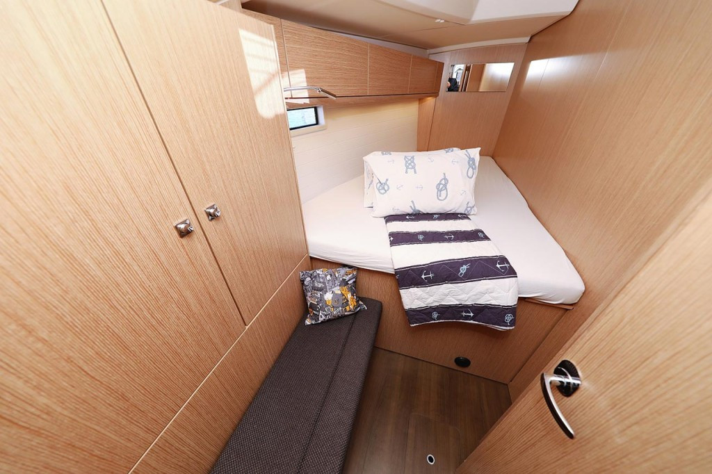 Yacht BAVARIA - Cruiser 46 "Sirius"